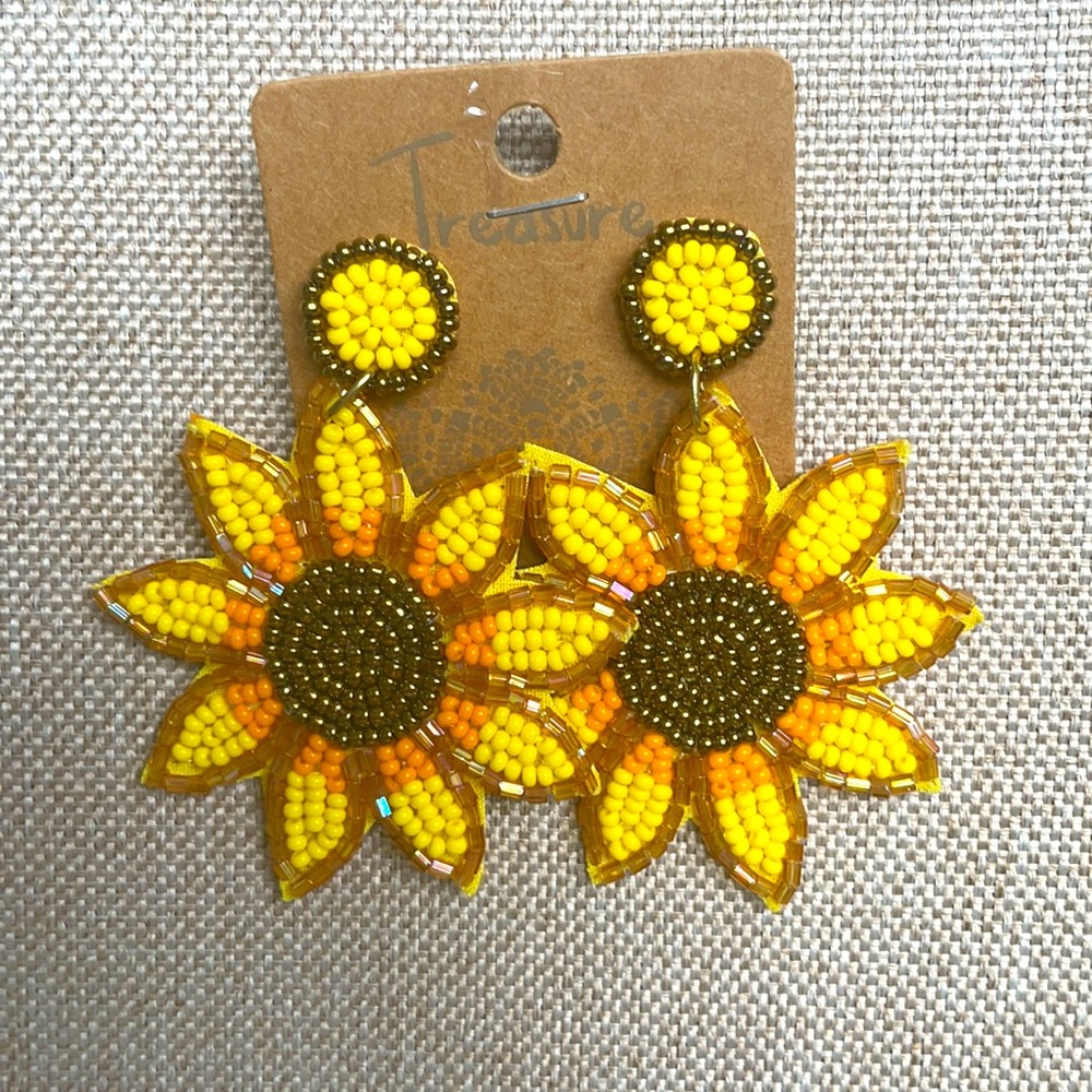 🌻BOGO NEW Yellow Sunflower Seed Bead Earrings
